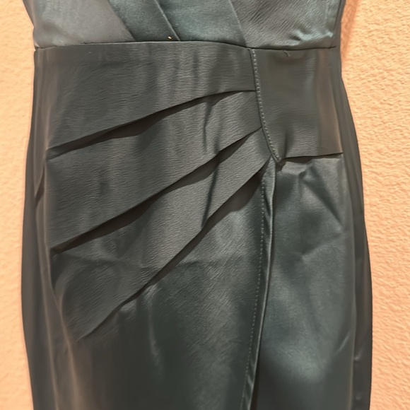 LULU’S Quite Likely Dark Teal Satin Asymmetrical Midi Dress, Size XS, EUC - Picture 4 of 7